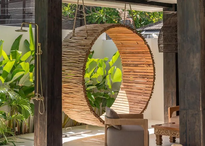 Casa Galicia - Spacious 7br Villa, Pool & Sunset Rooftop Villa