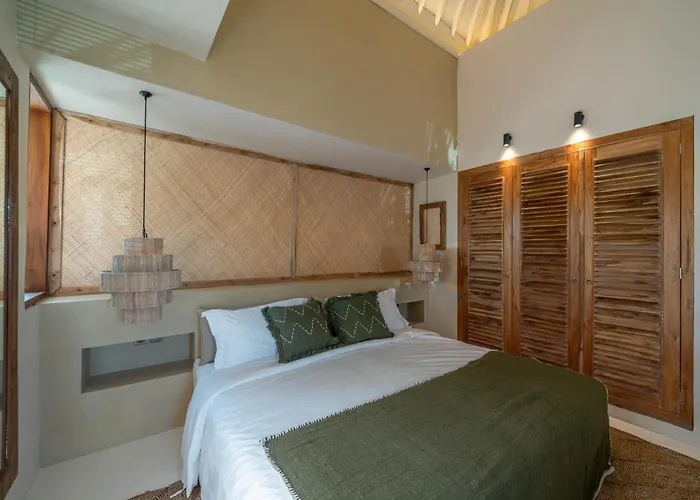 Villa Casa Galicia - Spacious 7br Villa, Pool & Sunset Rooftop *