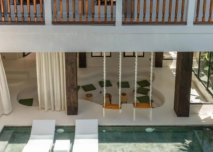 Villa Casa Galicia - Spacious 7br Villa, Pool & Sunset Rooftop Canggu (Bali)
