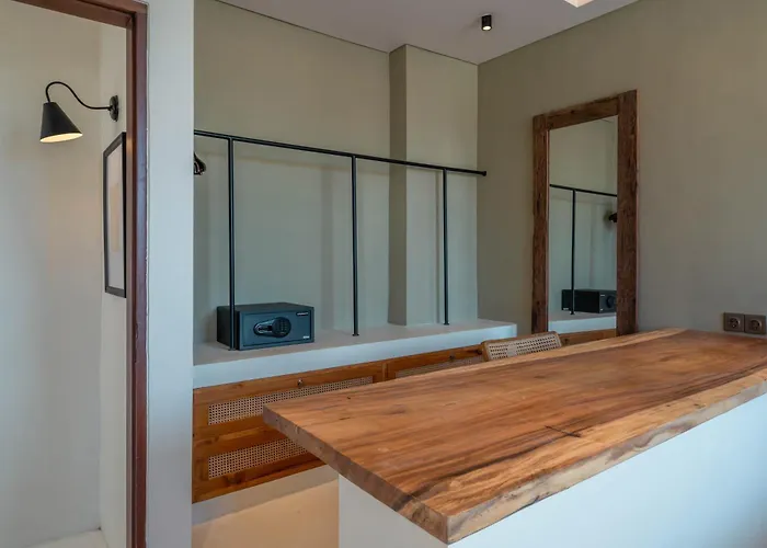 Casa Galicia - Spacious 7br Villa, Pool & Sunset Rooftop Villa