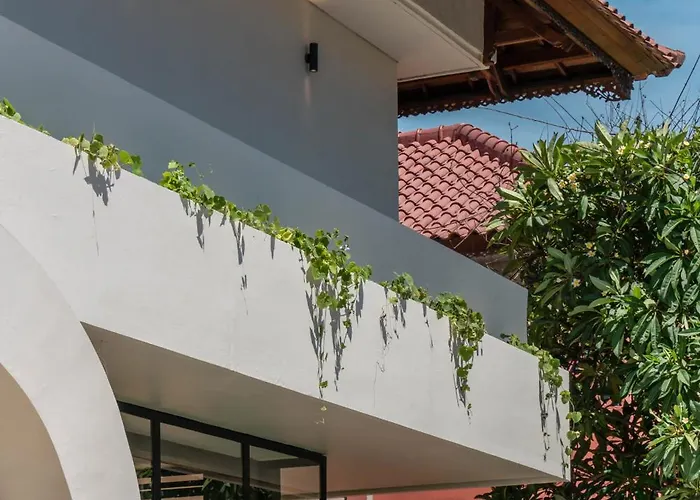 Casa Galicia - Spacious 7br Villa, Pool & Sunset Rooftop Villa