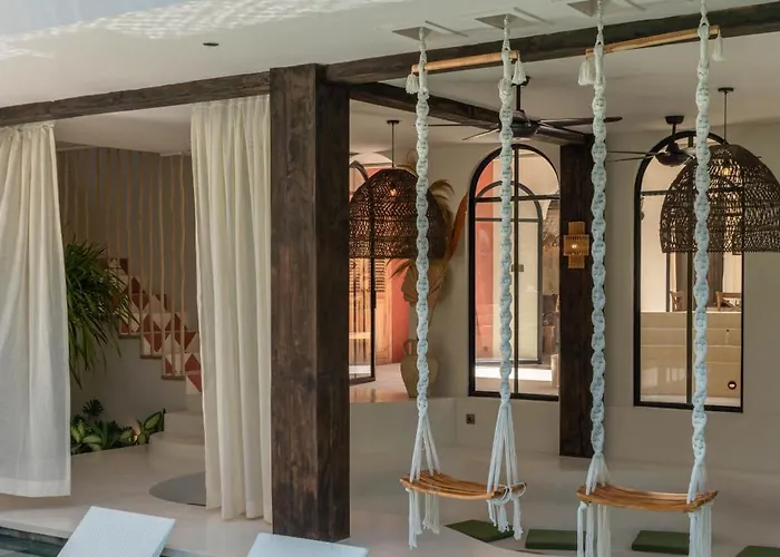 Villa Casa Galicia - Spacious 7br Villa, Pool & Sunset Rooftop *