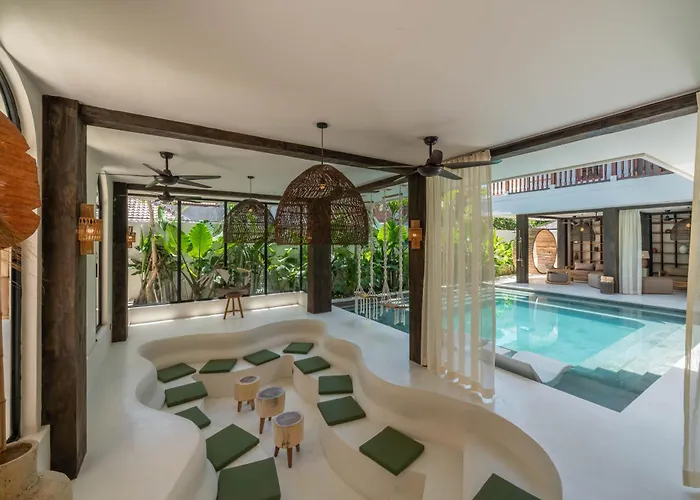 Casa Galicia - Spacious 7br Villa, Pool & Sunset Rooftop * Canggu (Bali)
