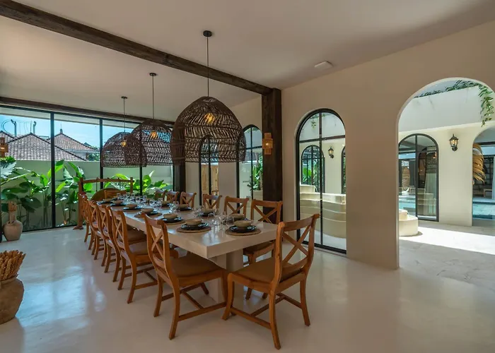Villa Casa Galicia - Spacious 7br Villa, Pool & Sunset Rooftop *