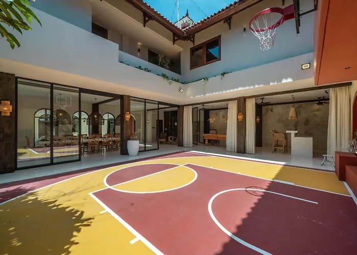 Villa Casa Galicia - Spacious 7br Villa, Pool & Sunset Rooftop